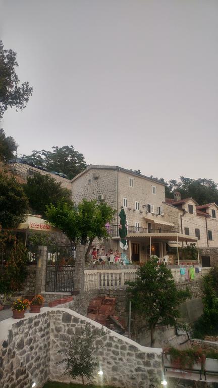 דירות פראסט Bella Vista Zmukic מראה חיצוני תמונה